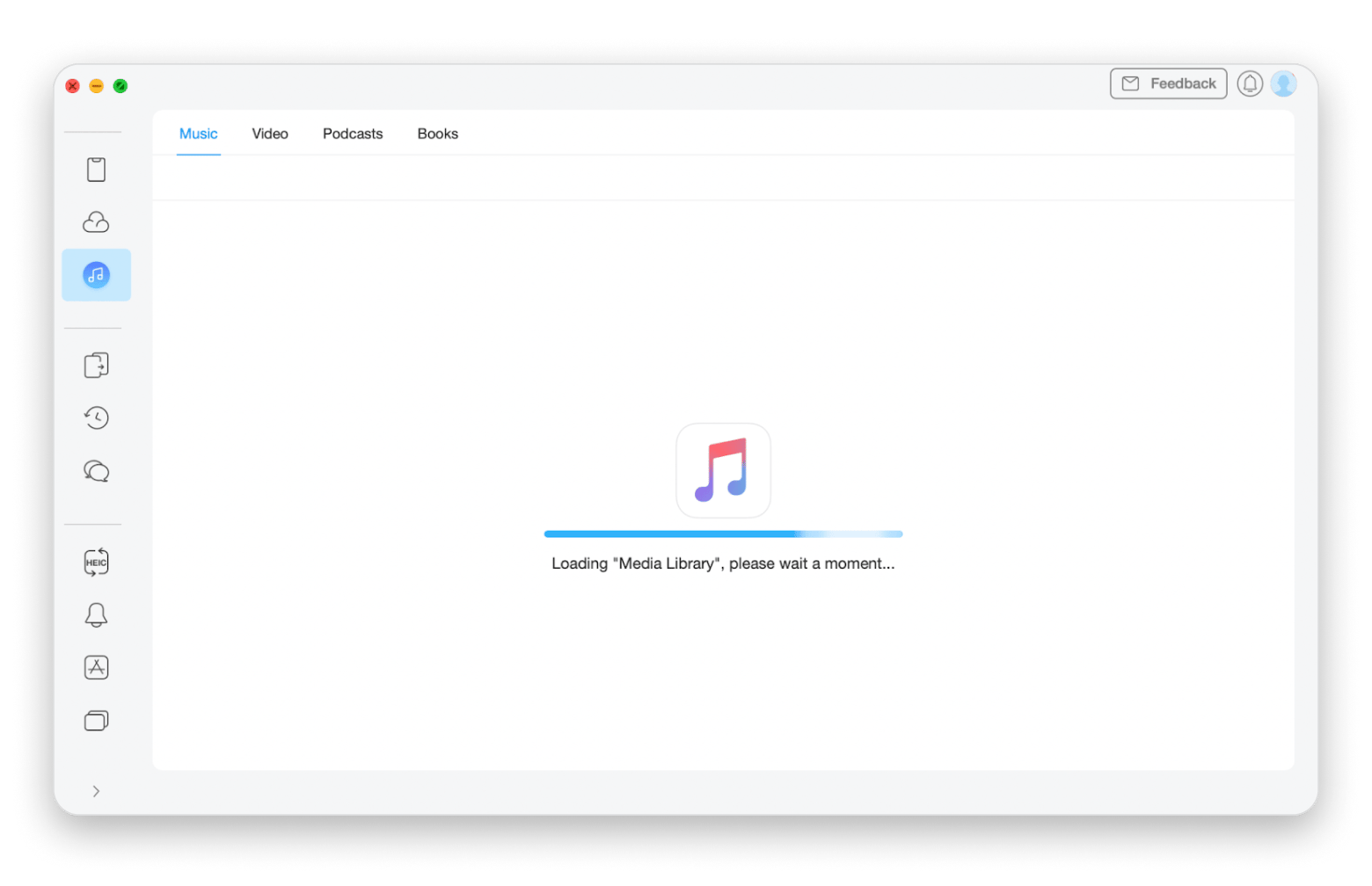 Interfaz de AnyTrans for iOS transfiriendo archivos de música entre Mac e iPhone, disponible en Setapp