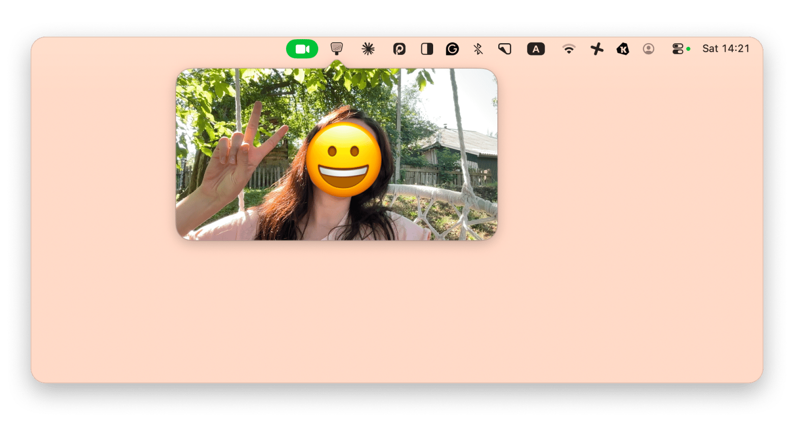 Instant camera preview from the menu bar with Hand Mirror, a utility available on Setapp