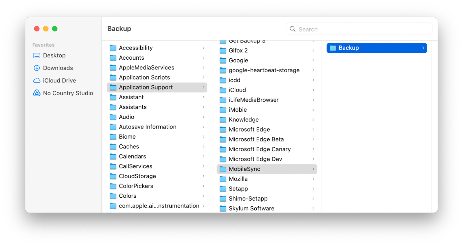 where iphone backups stored on mac