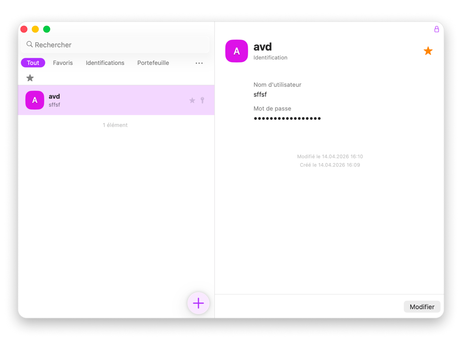 L'interface de Secrets 4 affichant un coffre-fort de mots de passe et informations bancaires, une app de sécurité disponible sur Setapp
